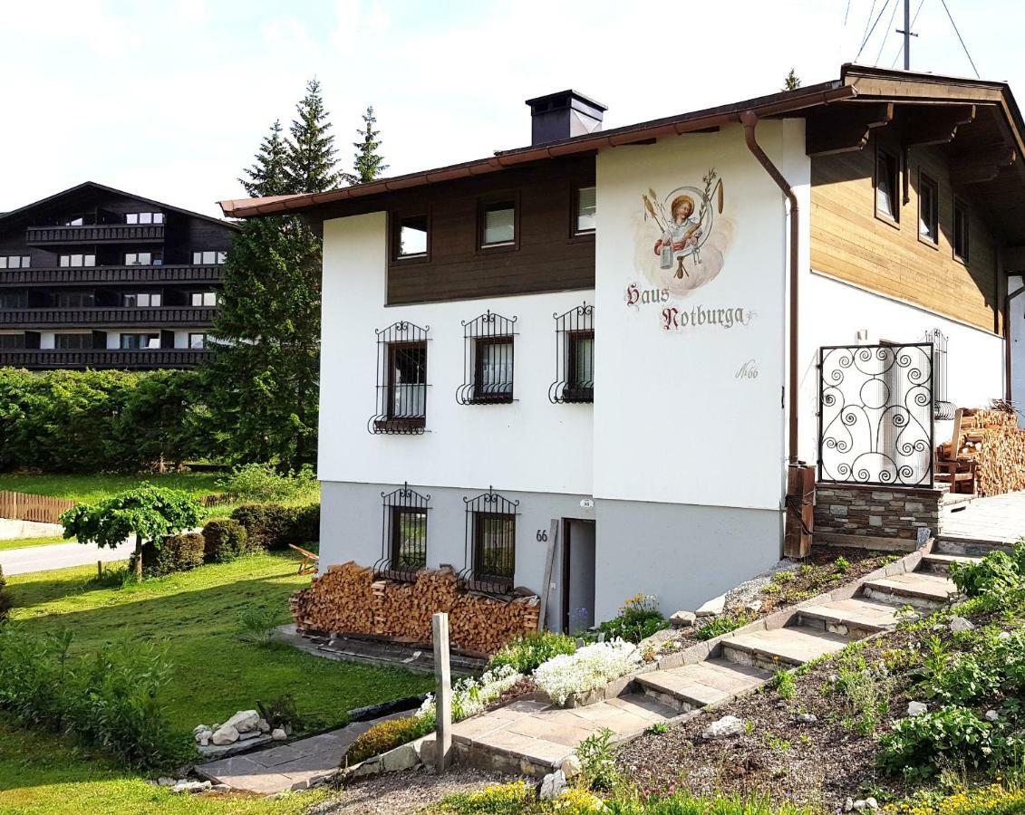 Family Friendly Chalet - Central With Beautiful Mountain Views Seefeld in Tirol Exterior photo